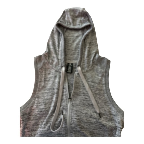 ACTIVE LIFE sleeveless sweatshirt, full zip, wrapped in back. Gray, Large, hood - Picture 6 of 9